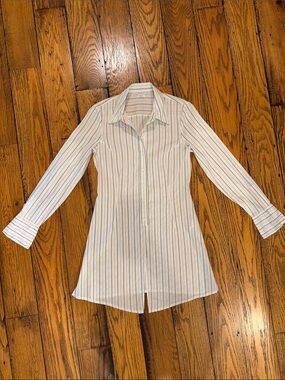 TRANSIT PAR SUCH 985 WHITE , BLACK & SILVER PINSTRIPE LONG BLOUSE SIZE 1/US 6